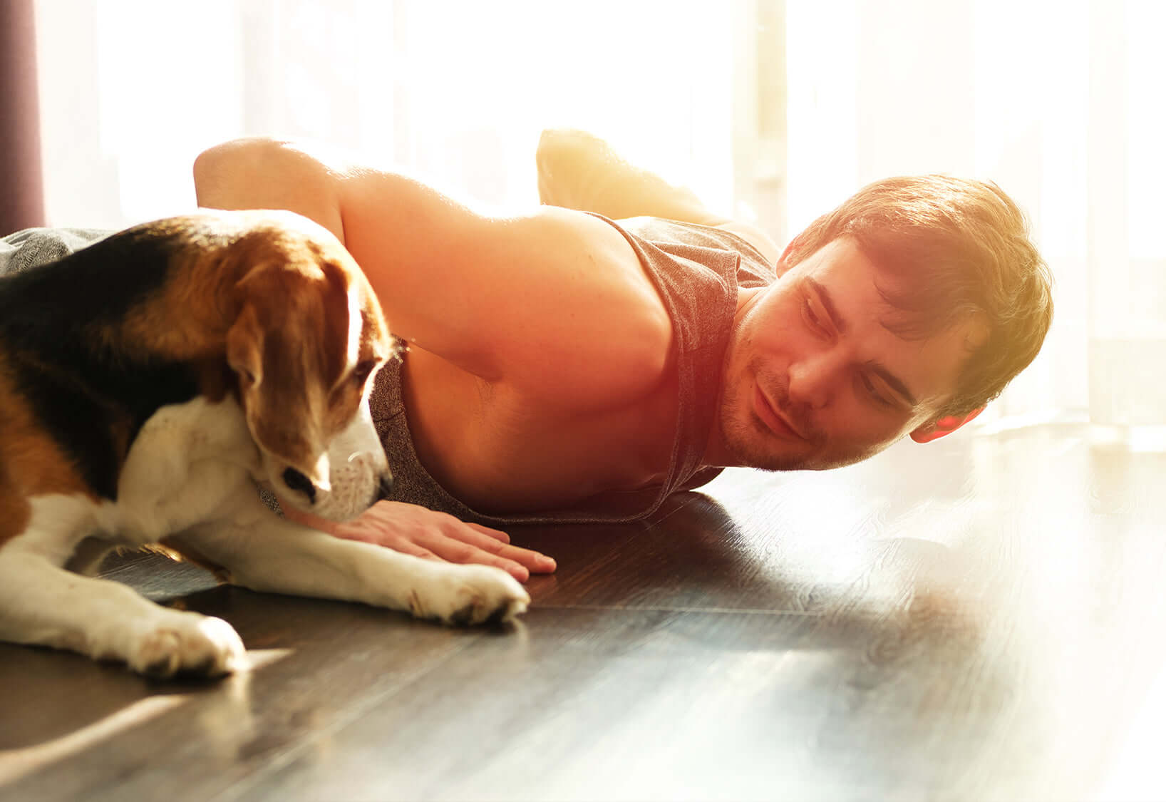 Hombres que no practican yoga