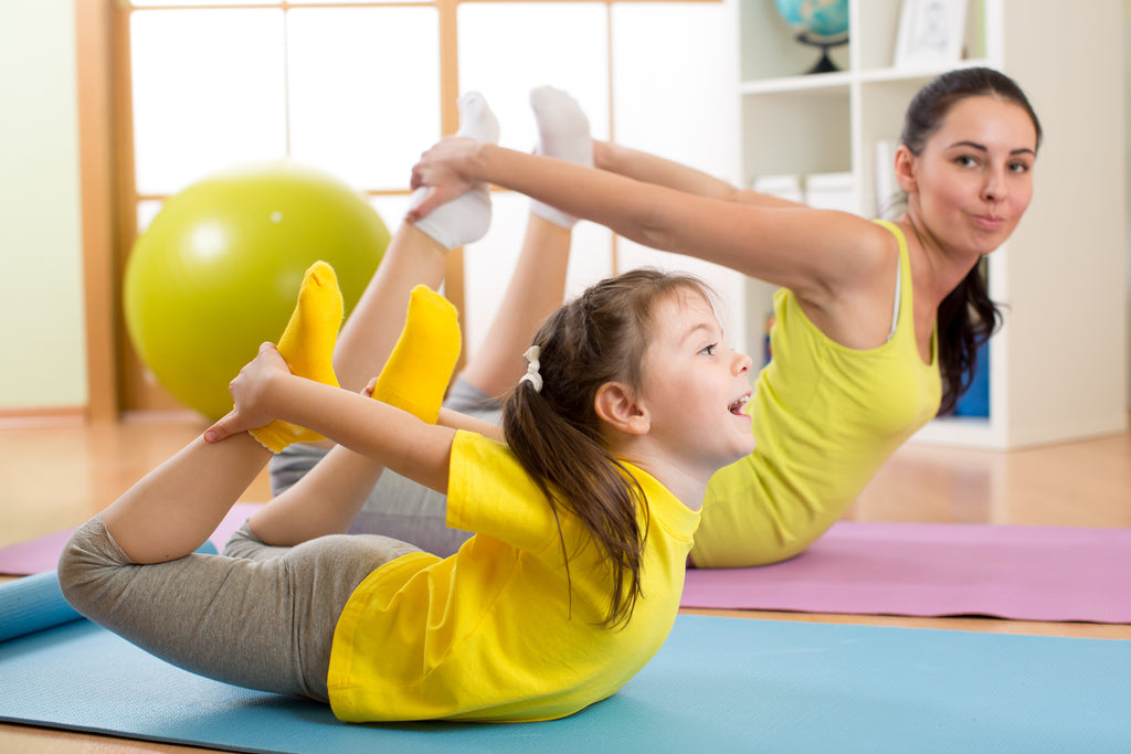 ¿Quieres practicar yoga con niños? aplica estos puntos
